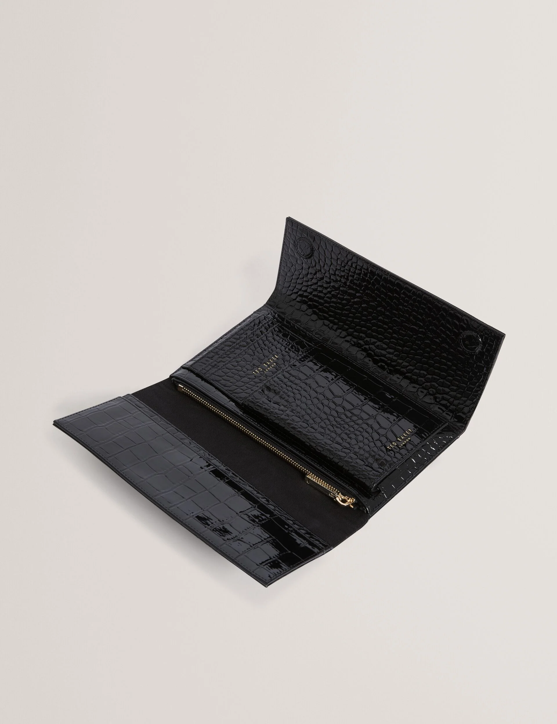 VIVIIA | BLACK