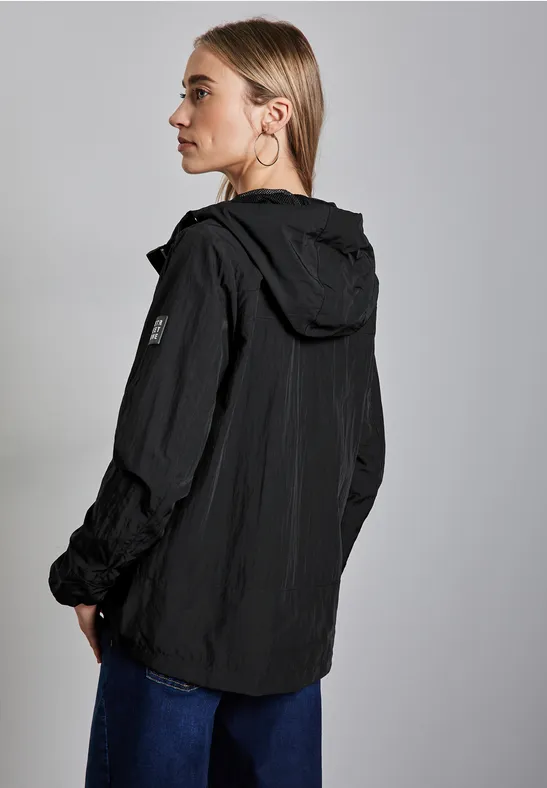 Moderner Windbreaker