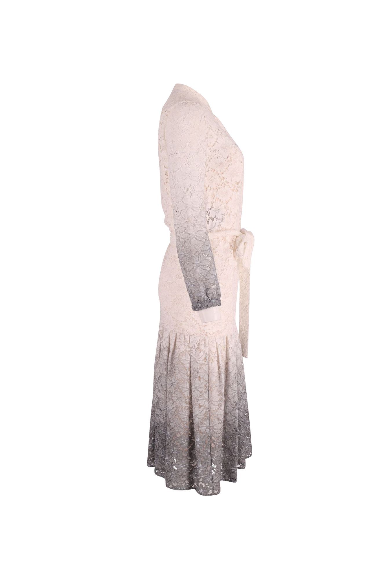 Burberry Preloved Prorsum Degrade Lace Dress in Ombre White/Grey Triacetate