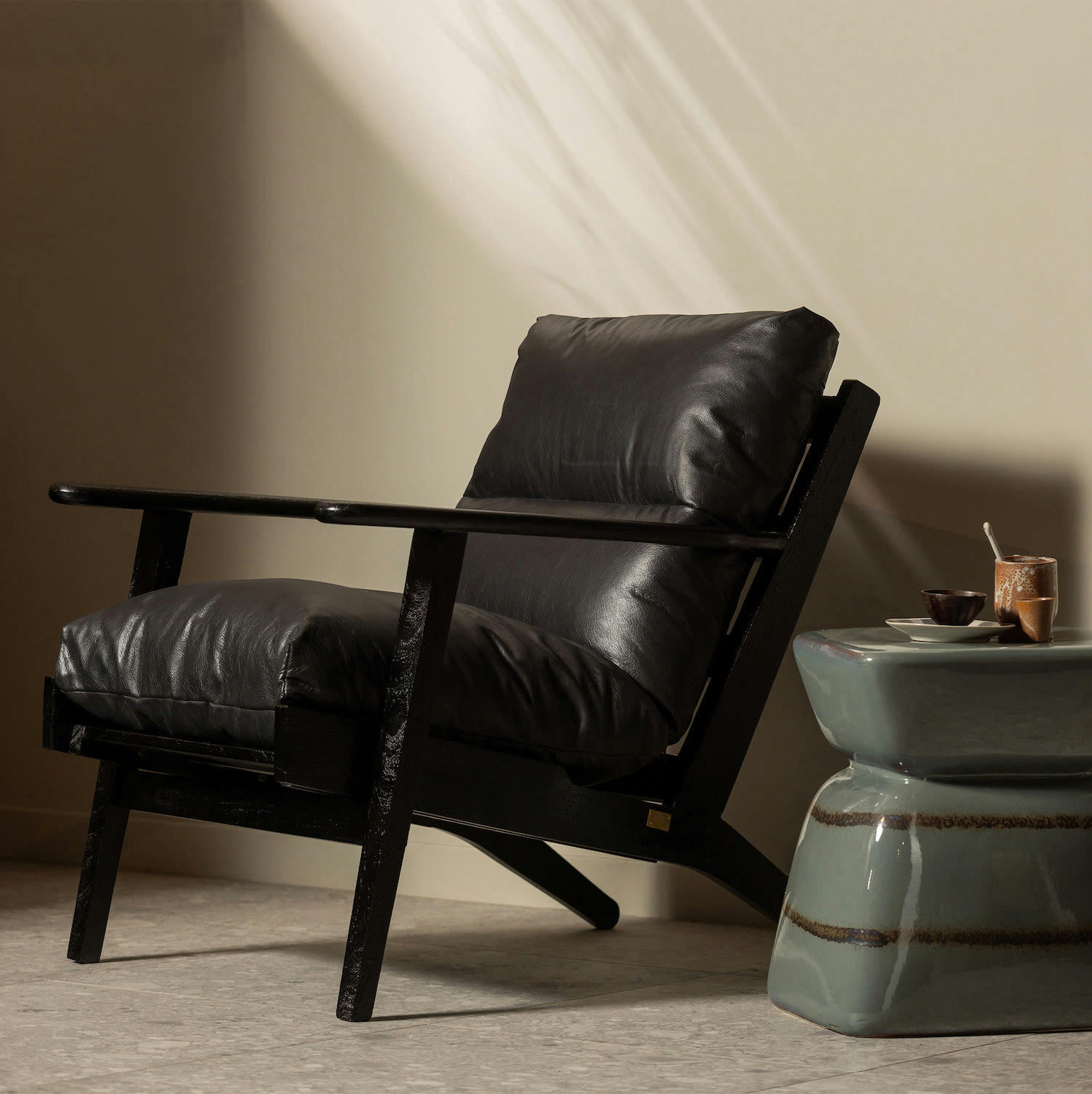 HOUSTON - Fauteuil en cuir noir