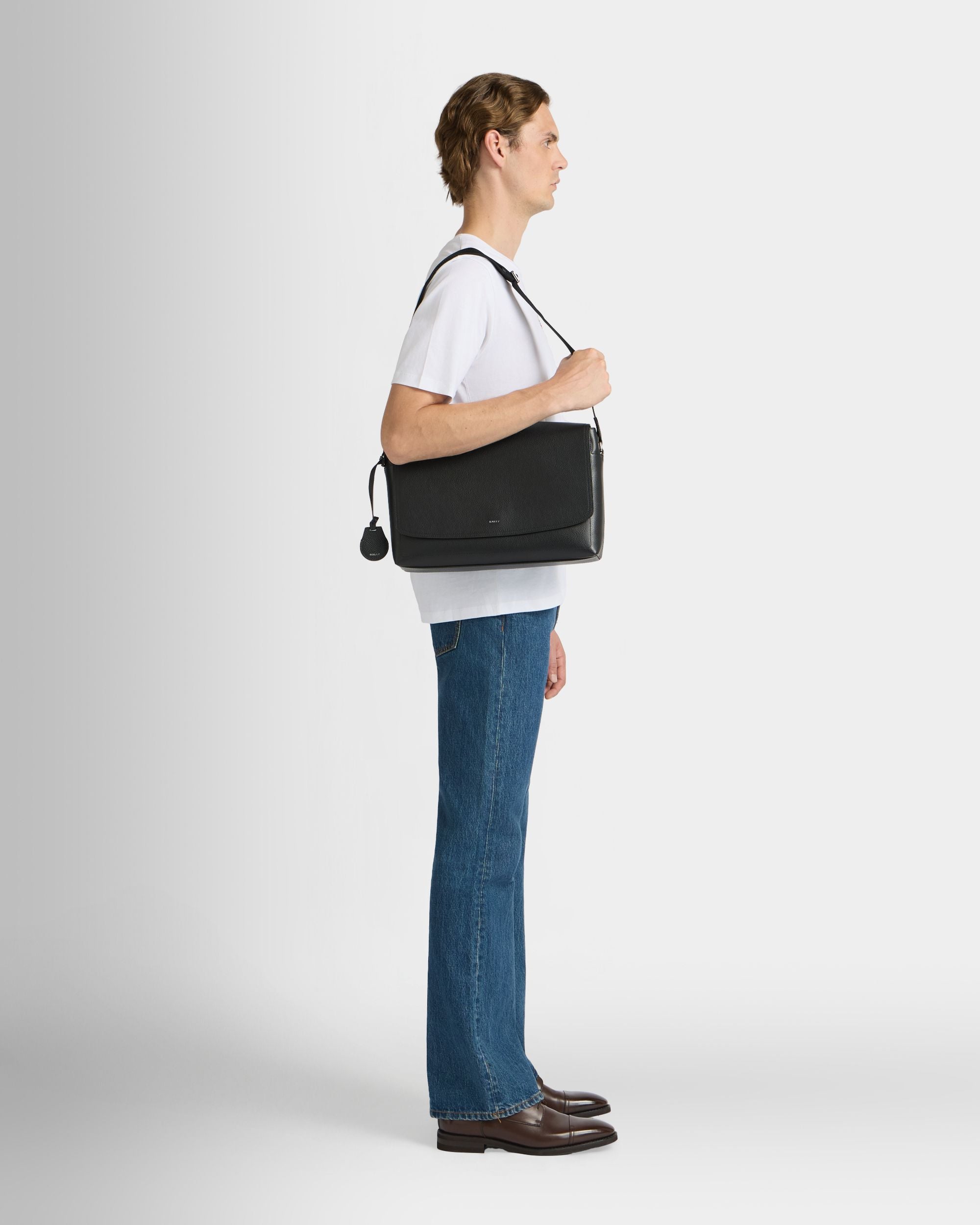 Messenger-Tasche Capitol aus schwarzem Leder