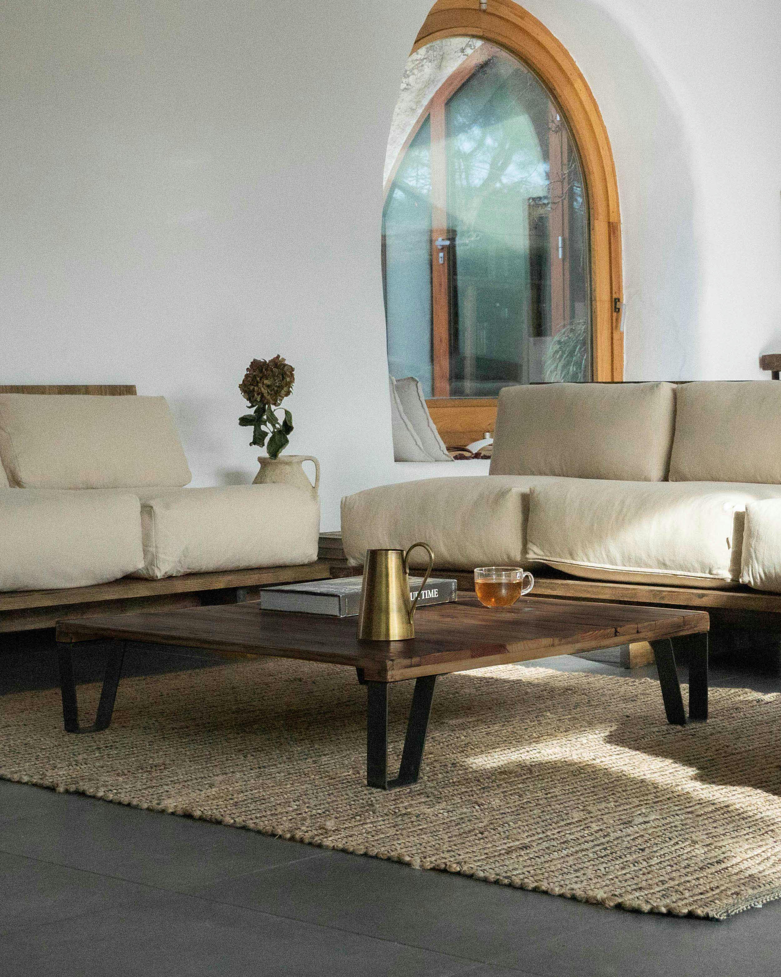 KASSIA - Table basse en bois récupéré et fer de couleur beige