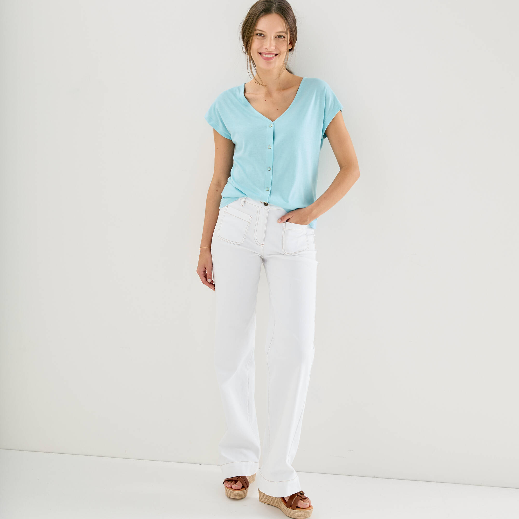 T-shirt col V boutonné