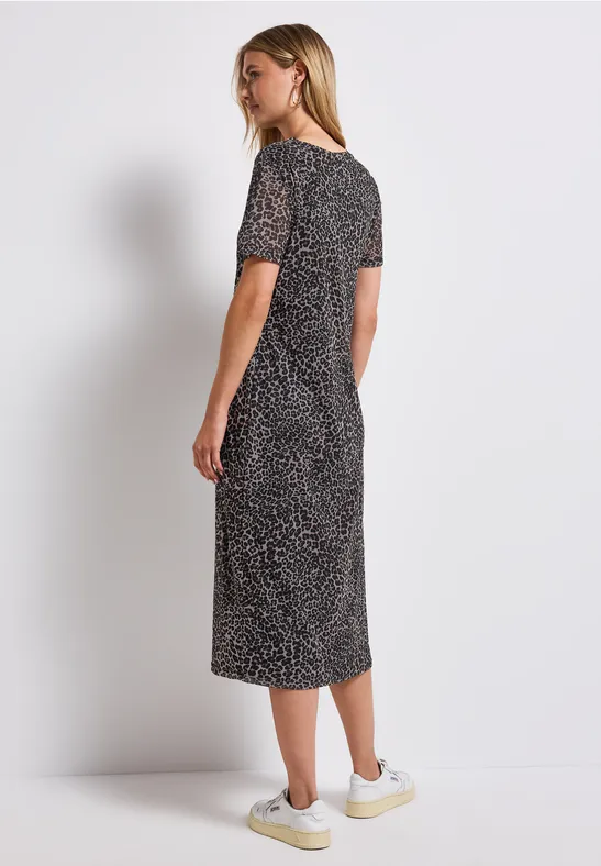 Mesh-Kleid mit Leo-Print