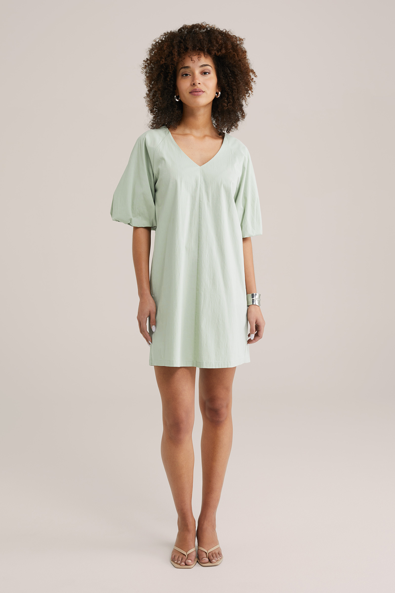 Dames jurk met ballonmouwen