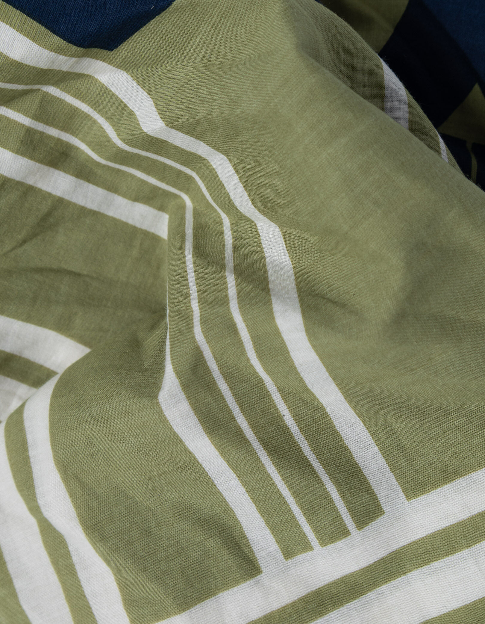 Foulard carré vert coton bio rayé à message Femme
