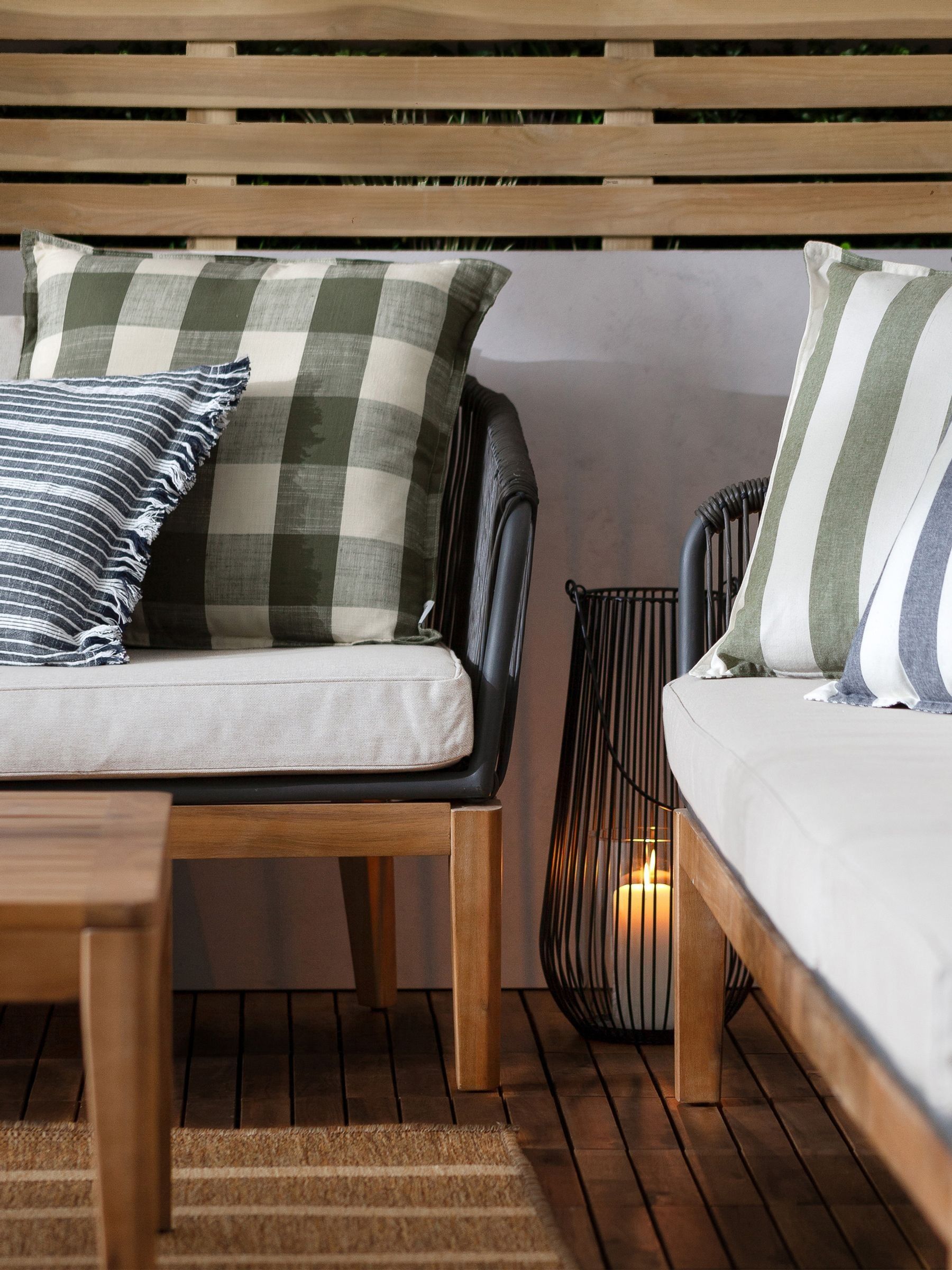 Yard Navy Tide Textured Stripe Outdoor Cushion