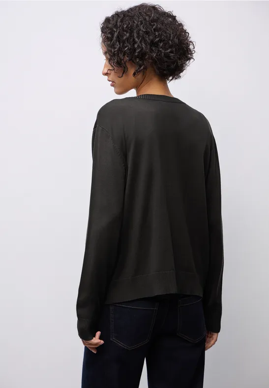 Strickjacke mit V-Ausschnitt