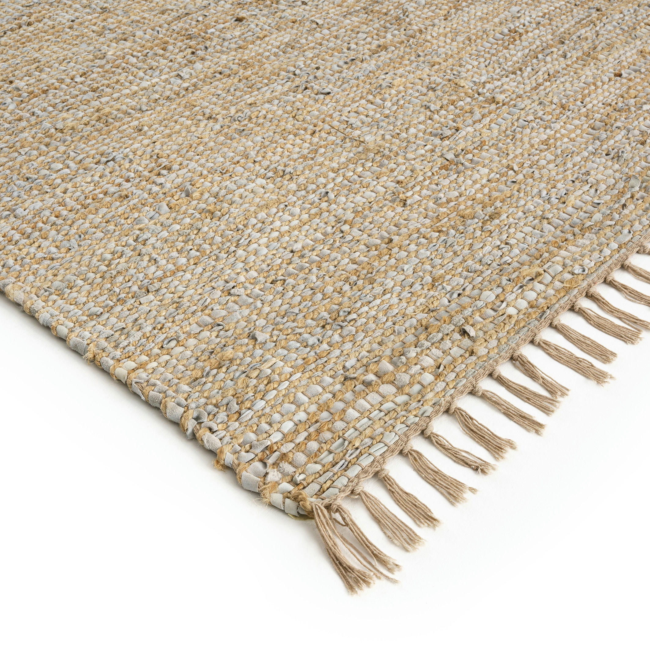 Tapis jute et cuir, Aidas