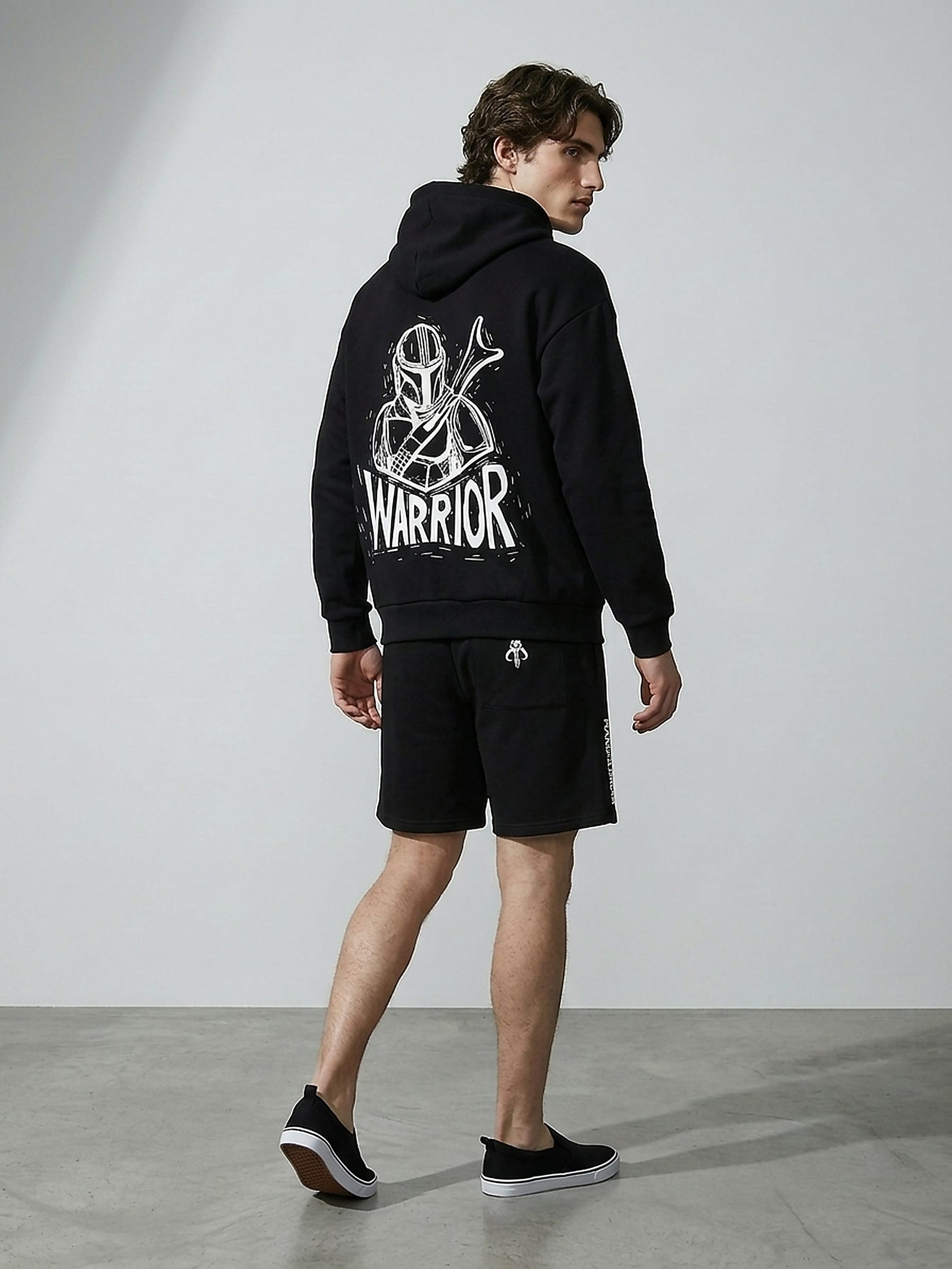 Bluza hoodie z nadrukiem The Mandalorian