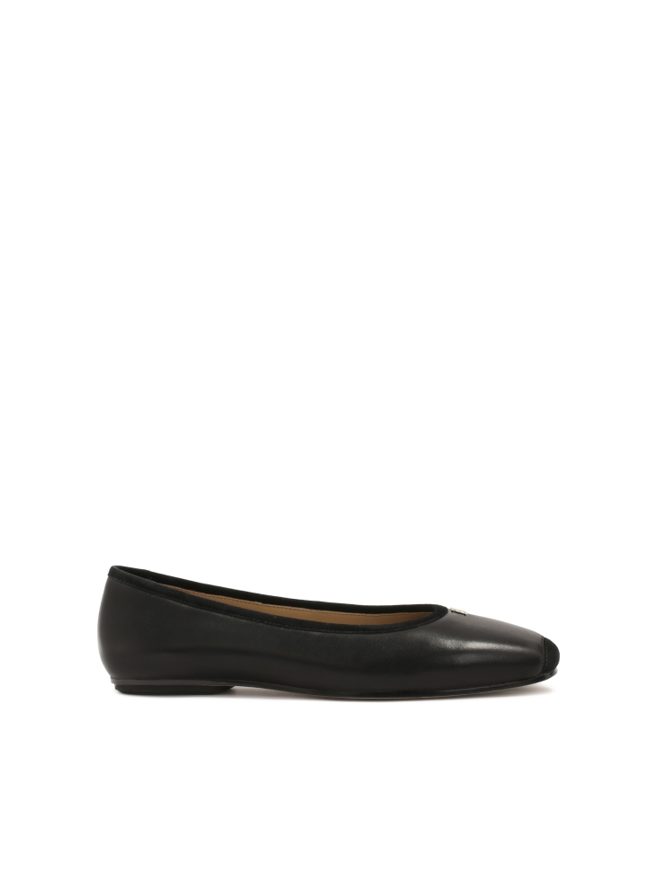 Black leather ballerinas with chamfered nose