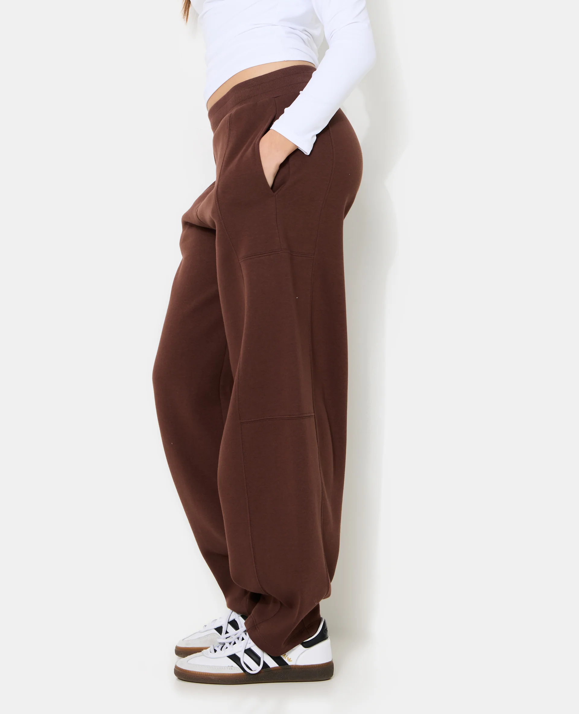 Pantalon de jogging forme barrel