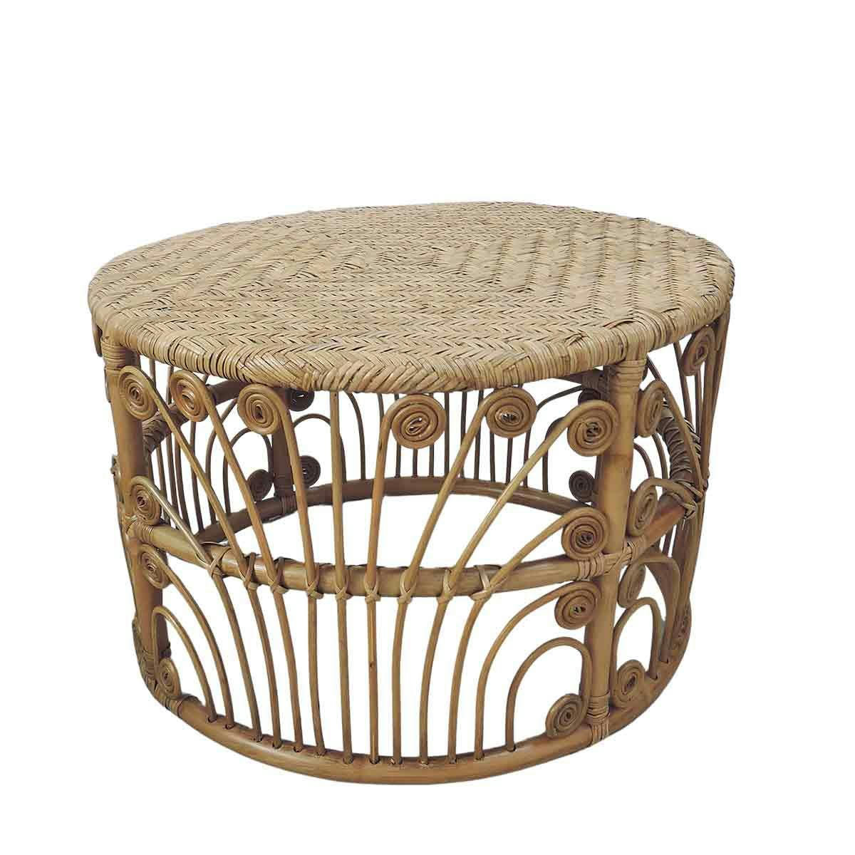- Table basse ronde en rotin vintage