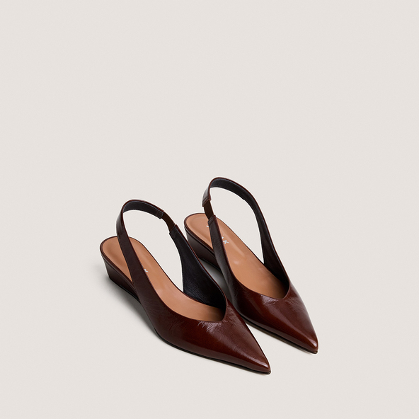 Escarpins slingbacks et petits talons compensésen cuir brillant marron | DOLEANCE