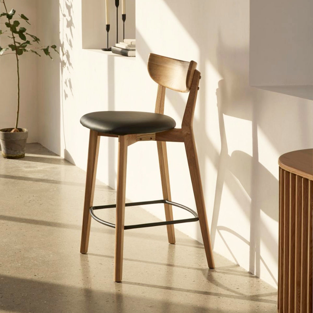 Olivine Jack houten barkruk naturel - 65 cm