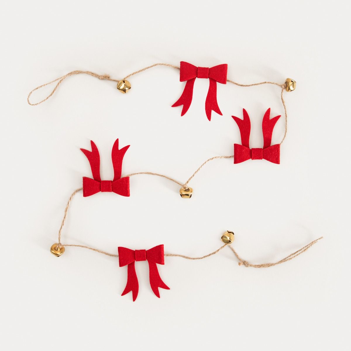 Girlanda SEPPELE z kokardami czerwona 125 cm