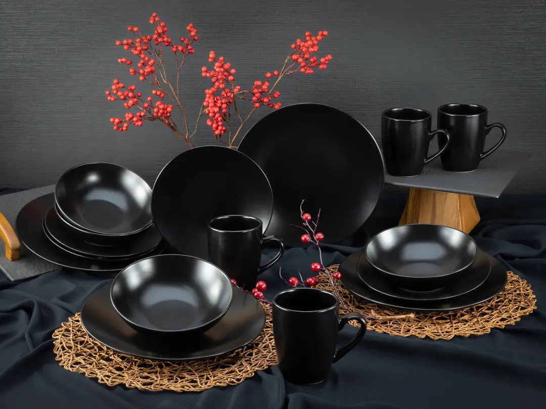 Geschirrset 16-teilig Black Matt