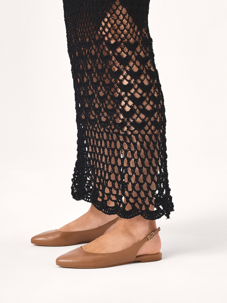 Light brown fawn slingback pumps