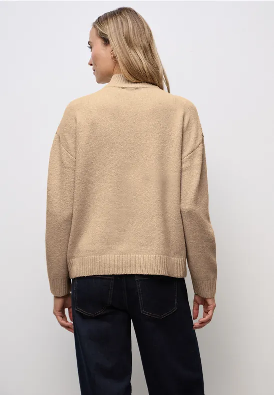 Pullover mit Zopfmuster