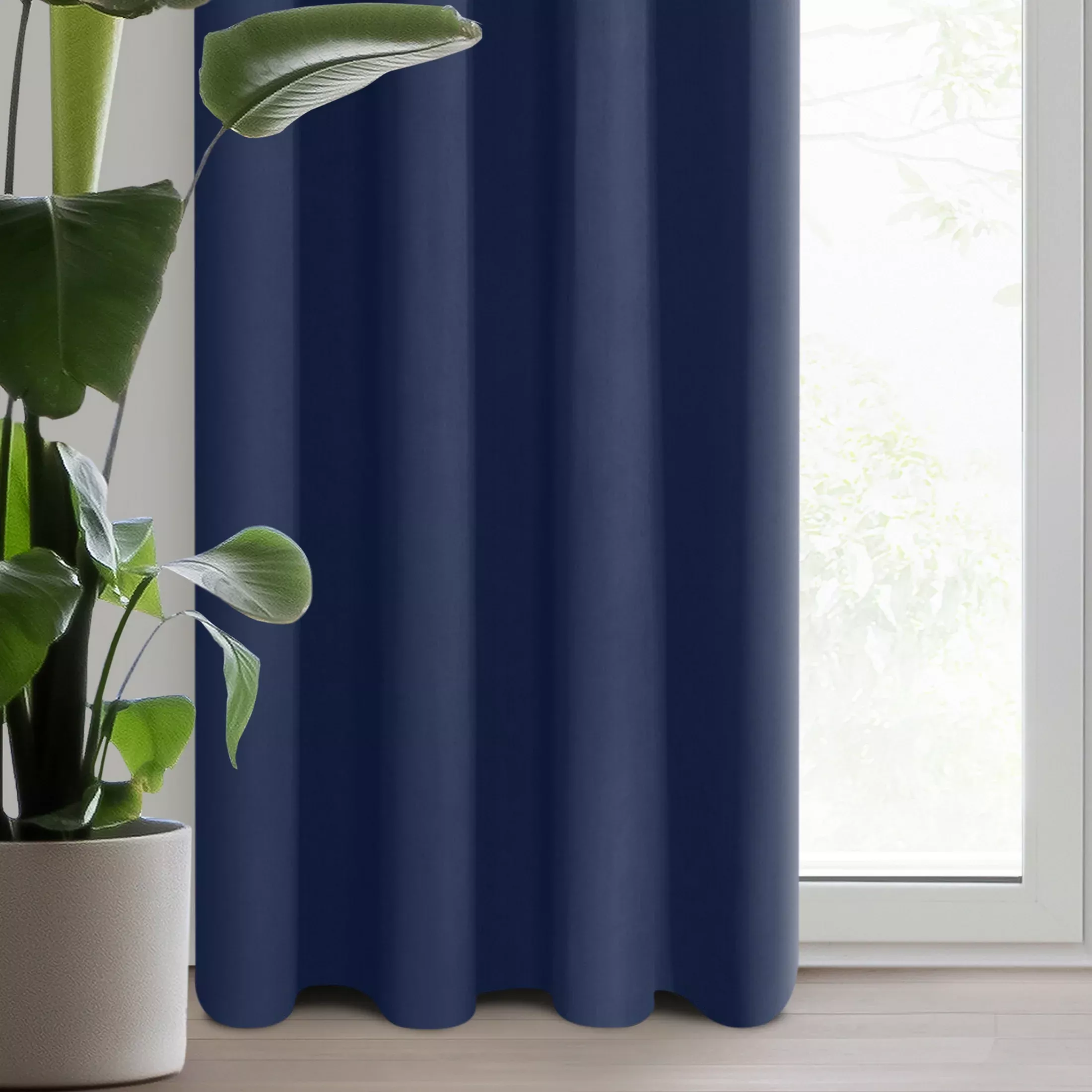 Zasłona granatowa z gładkiej tkaniny zaciemniającej typu - BLACKOUT 135x250 cm przelotka - PARISA - Design 91