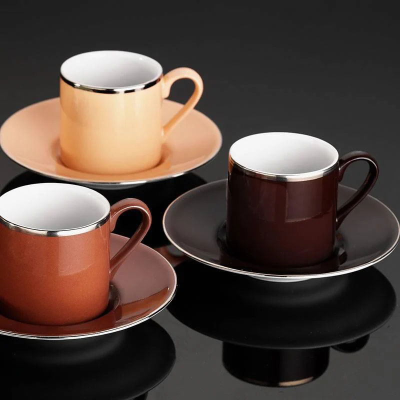 Set van 6 koffiekopjes met schotel Kaat