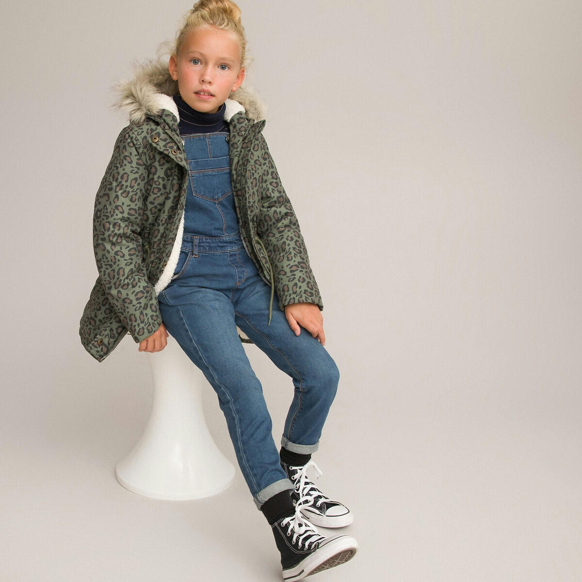 Parka imprimée à capuche avec tissu duveteux