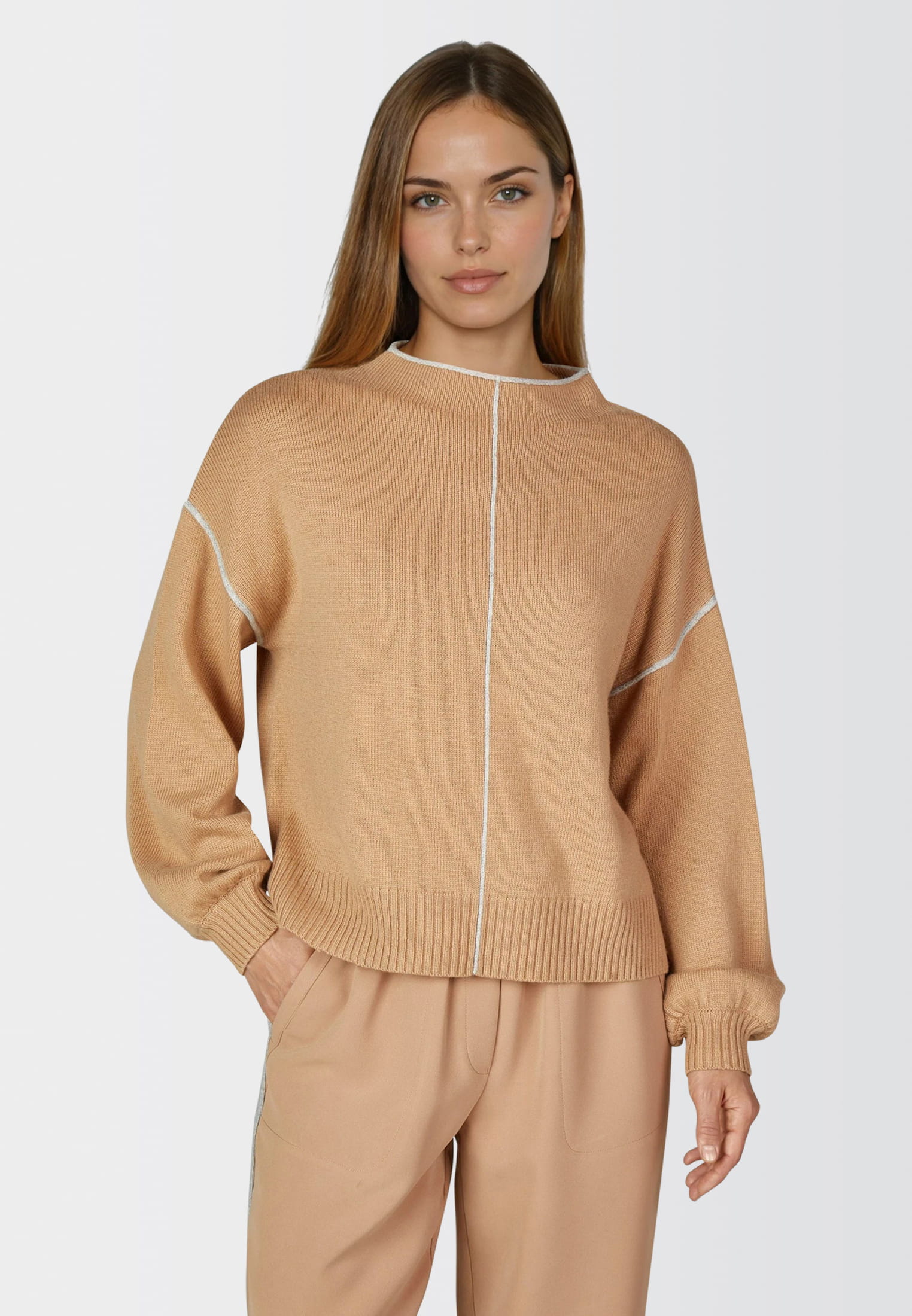 Turtleneck Pullover mit Kontrast-Details