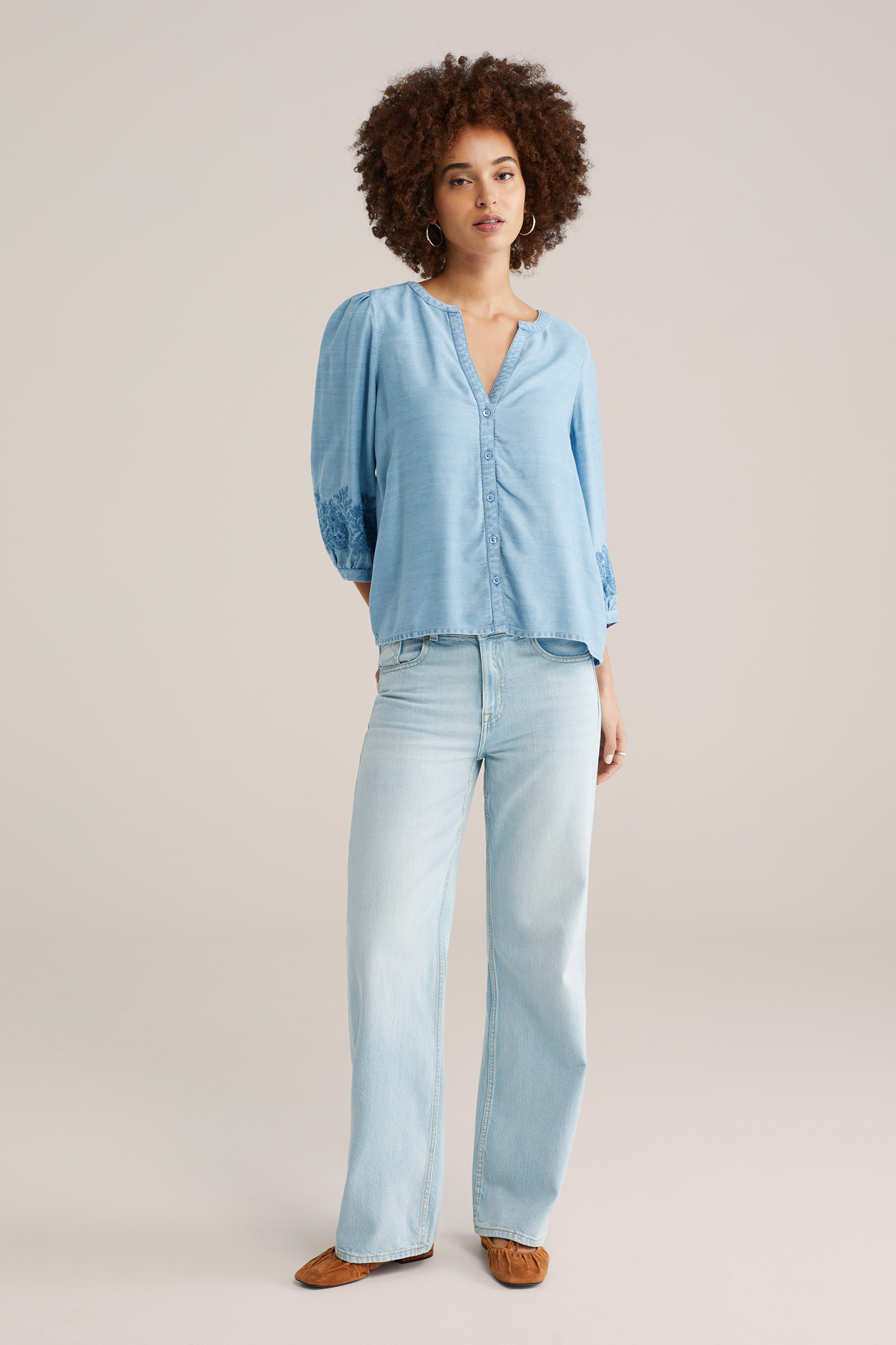 Dames denim blouse met embroidery