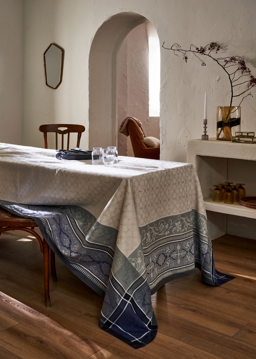 NAPPE EN JACQUARD MULTICOLORE