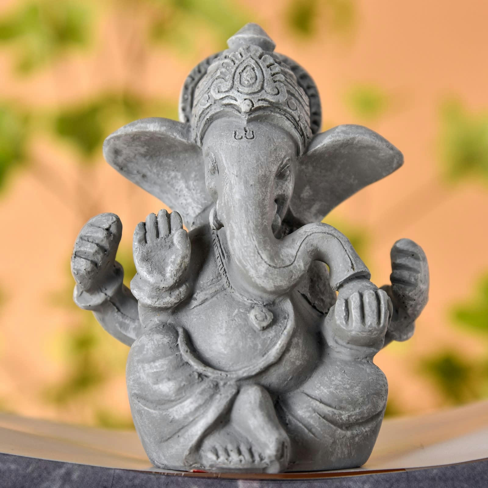 BOUDDHA - Figurine Décoration Feng Shui à poser Ganesh en Résine Gris - H12cm