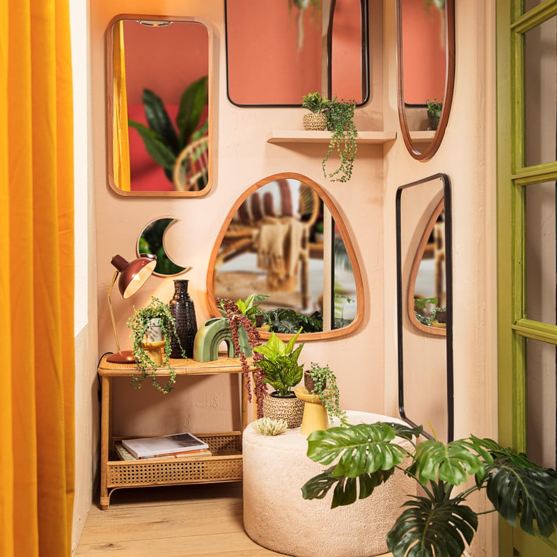 Spiegel organic driehoek - bruin - 69x73 cm