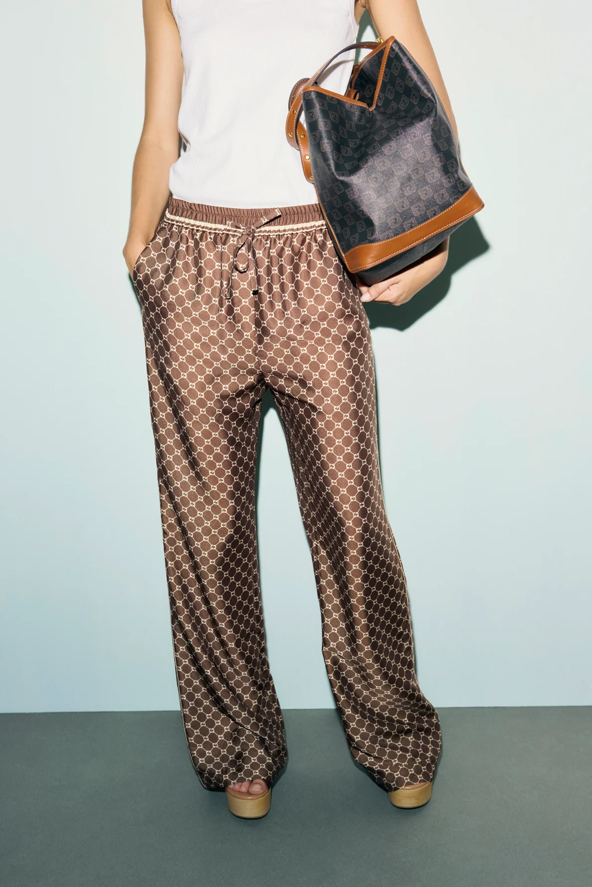 Pantalon satiné à monogramme - CLERY