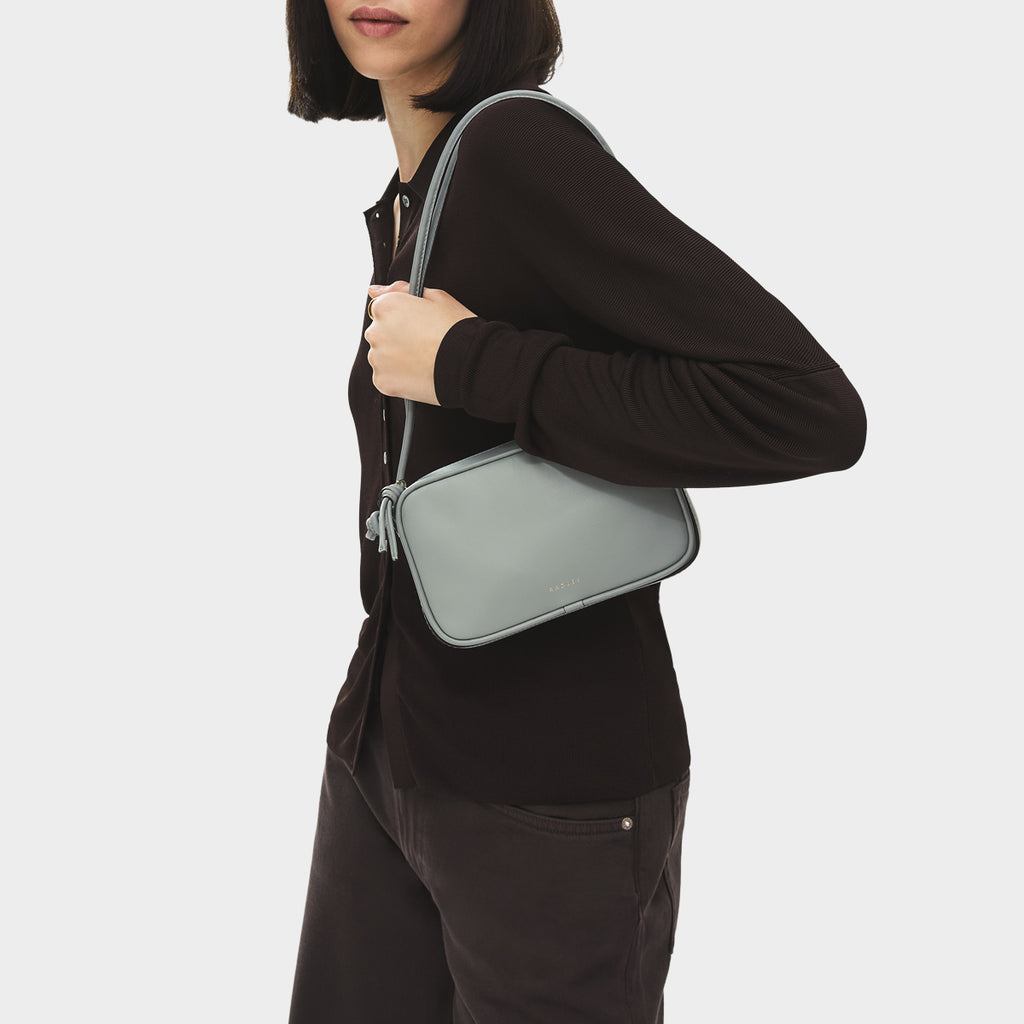 The Camden - Small Ziptop Shoulder