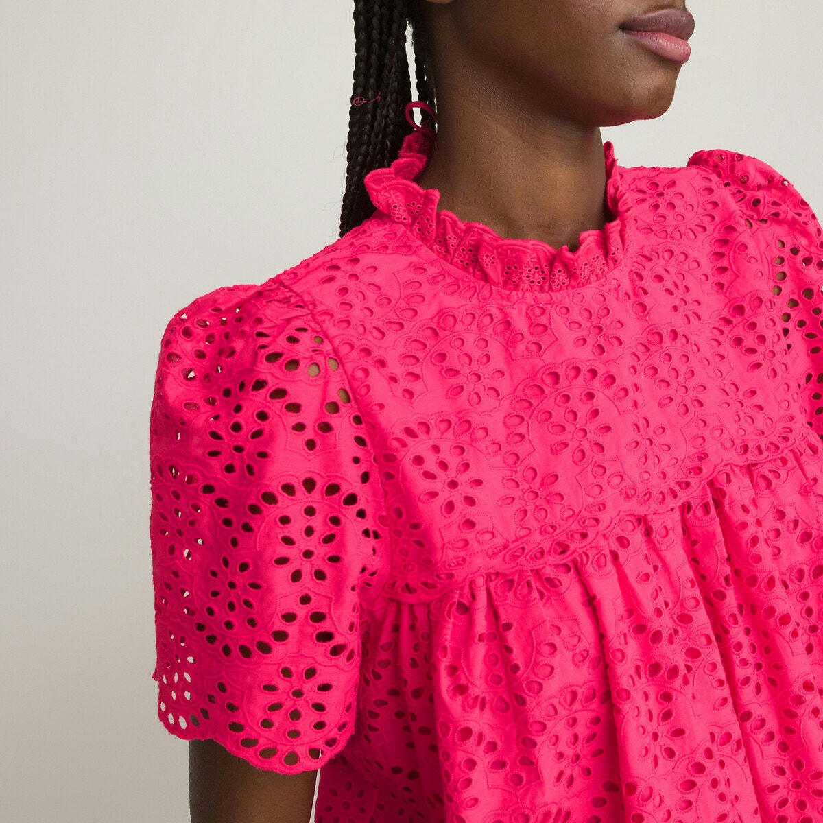 Blouse manches courtes broderie anglaise