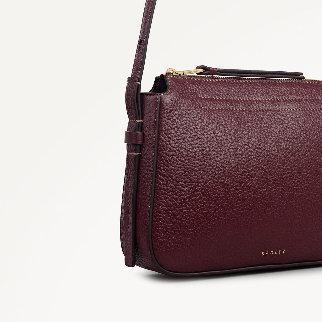 Oak Street - Small Ziptop Cross Body Bag