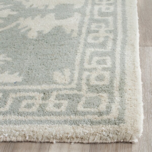 SAFAVIEH Handmade Bella Viva Modern Floral Wool Rug