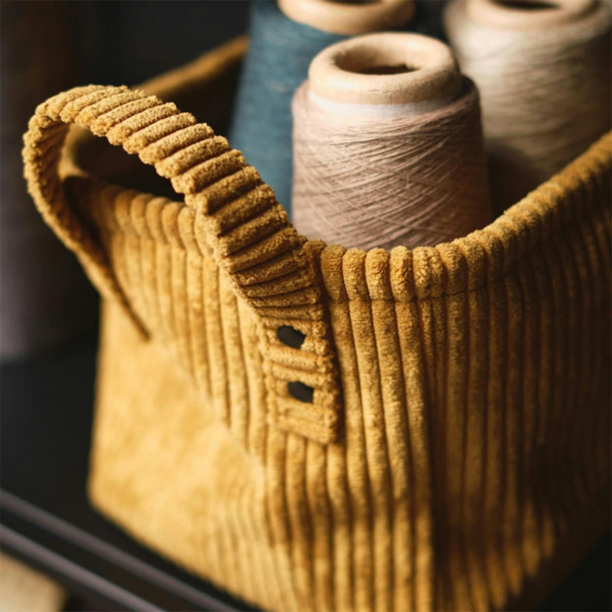 COZY - Corbeille rectangulaire cosy en velours côtelé bronze