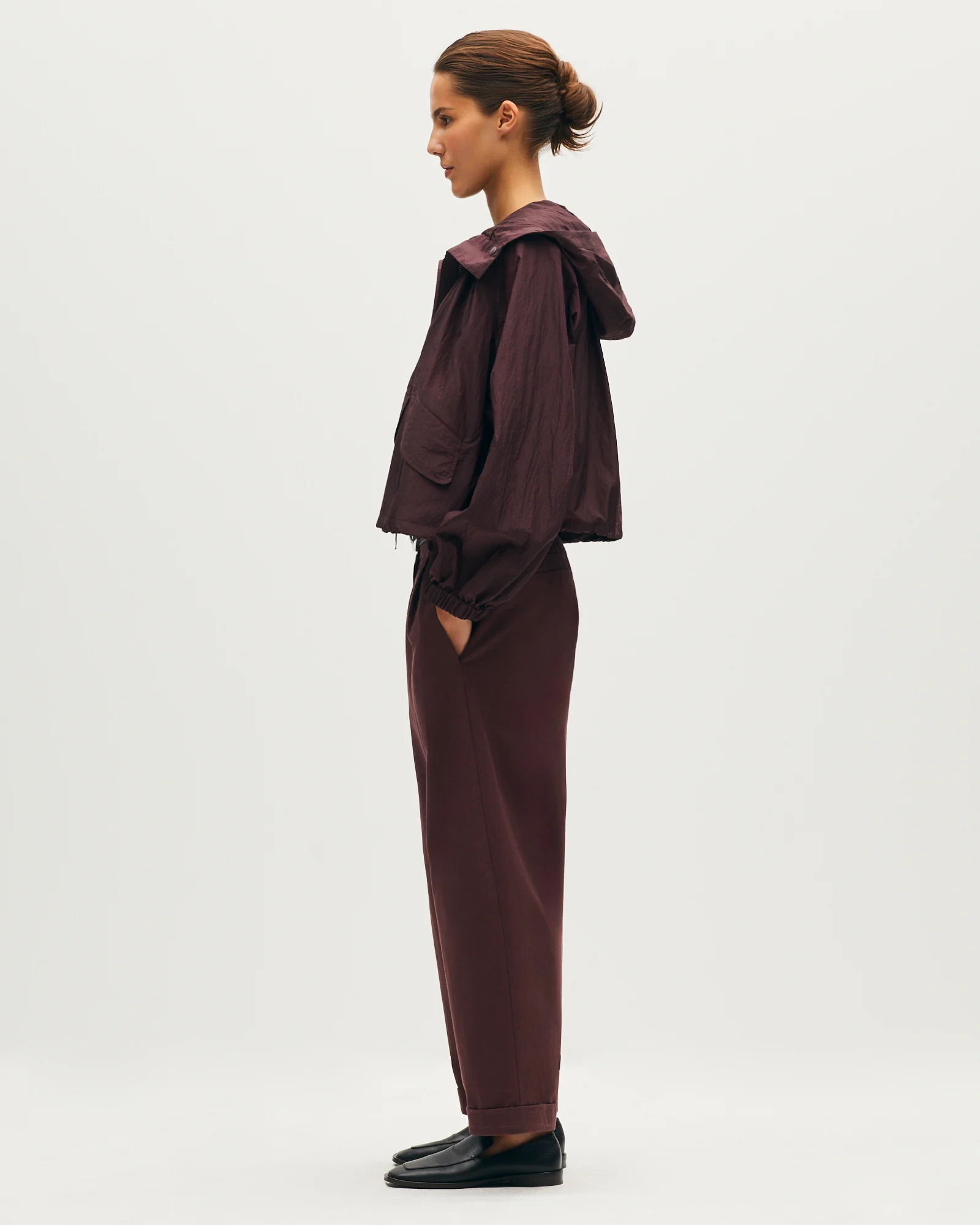 Parka courte ultra-légère en nylon déperlant