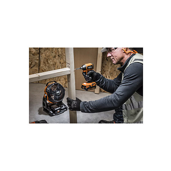 Pack AEG Visseuse à chocs AEG - BSS18SBL2-0 - 18V Brushless - Subcompact - 1 batterie 2.0Ah - 1 chargeur - SETL1820S