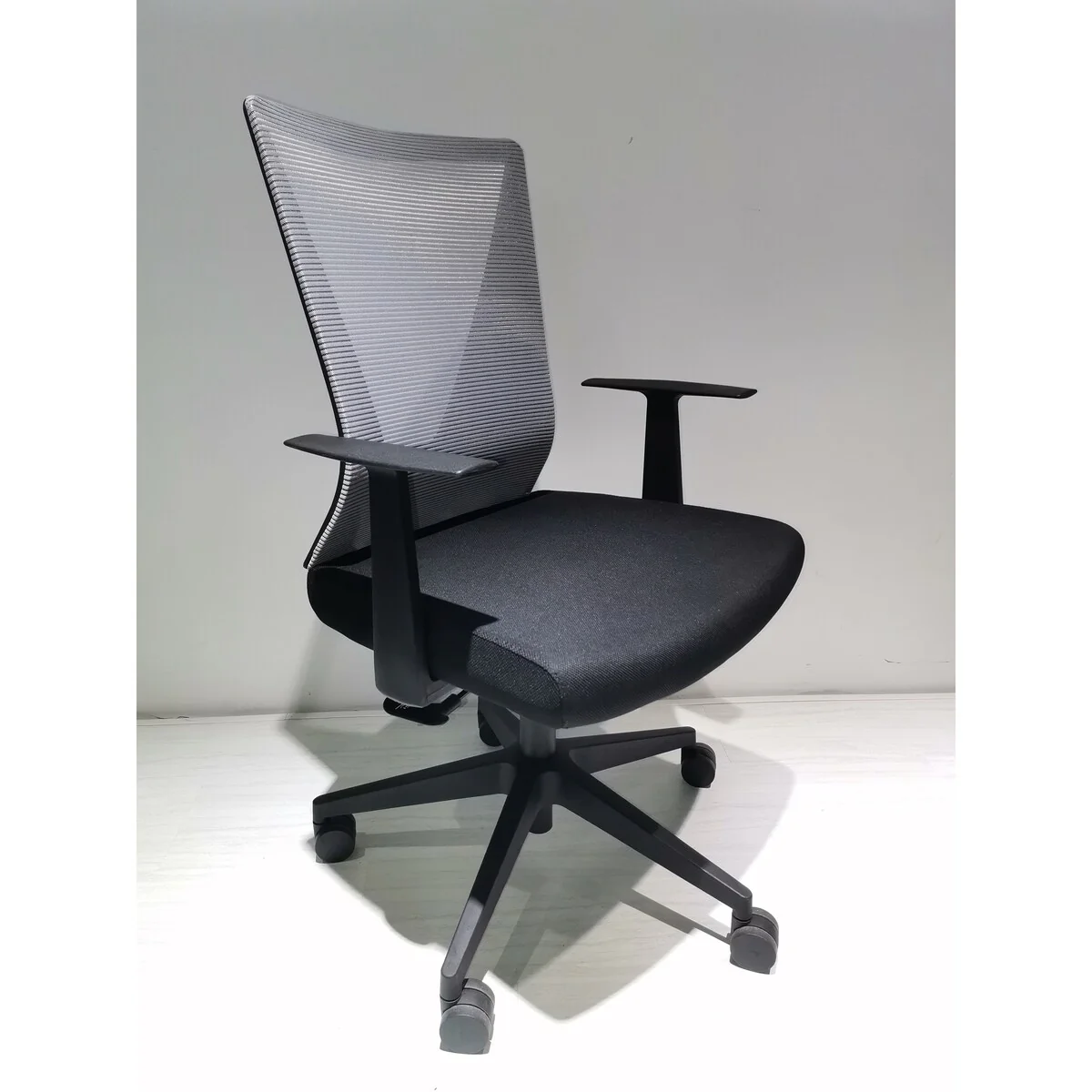 Nylon Base Black, Fixed Armrest -Black / Smoke