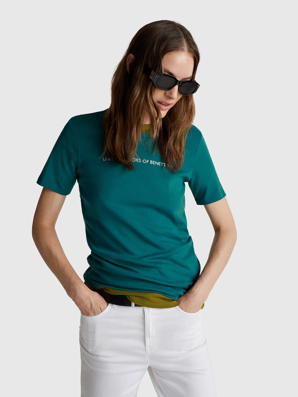 T-shirt in 100% cotton with glitter print logo