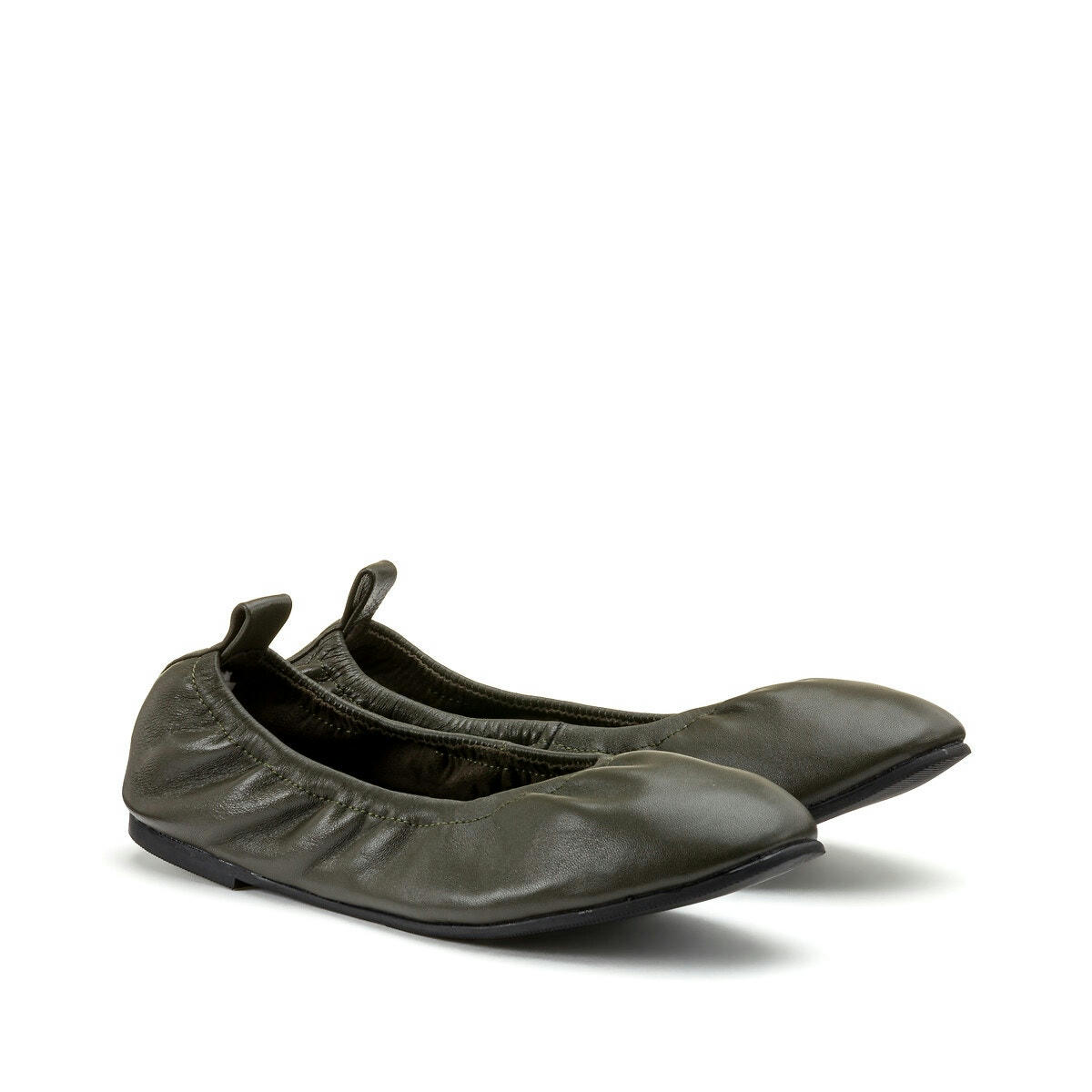 Ballerines élastiquées en cuir