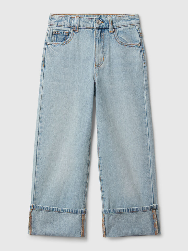 Straight jeans with cuffs