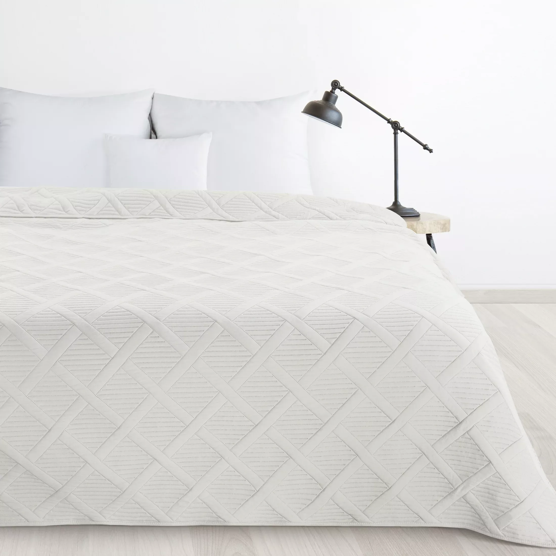 Narzuta kremowa 170x210 cm z geometrycznym wzorem wykonana techniką hot press ALARA 5 Design 91