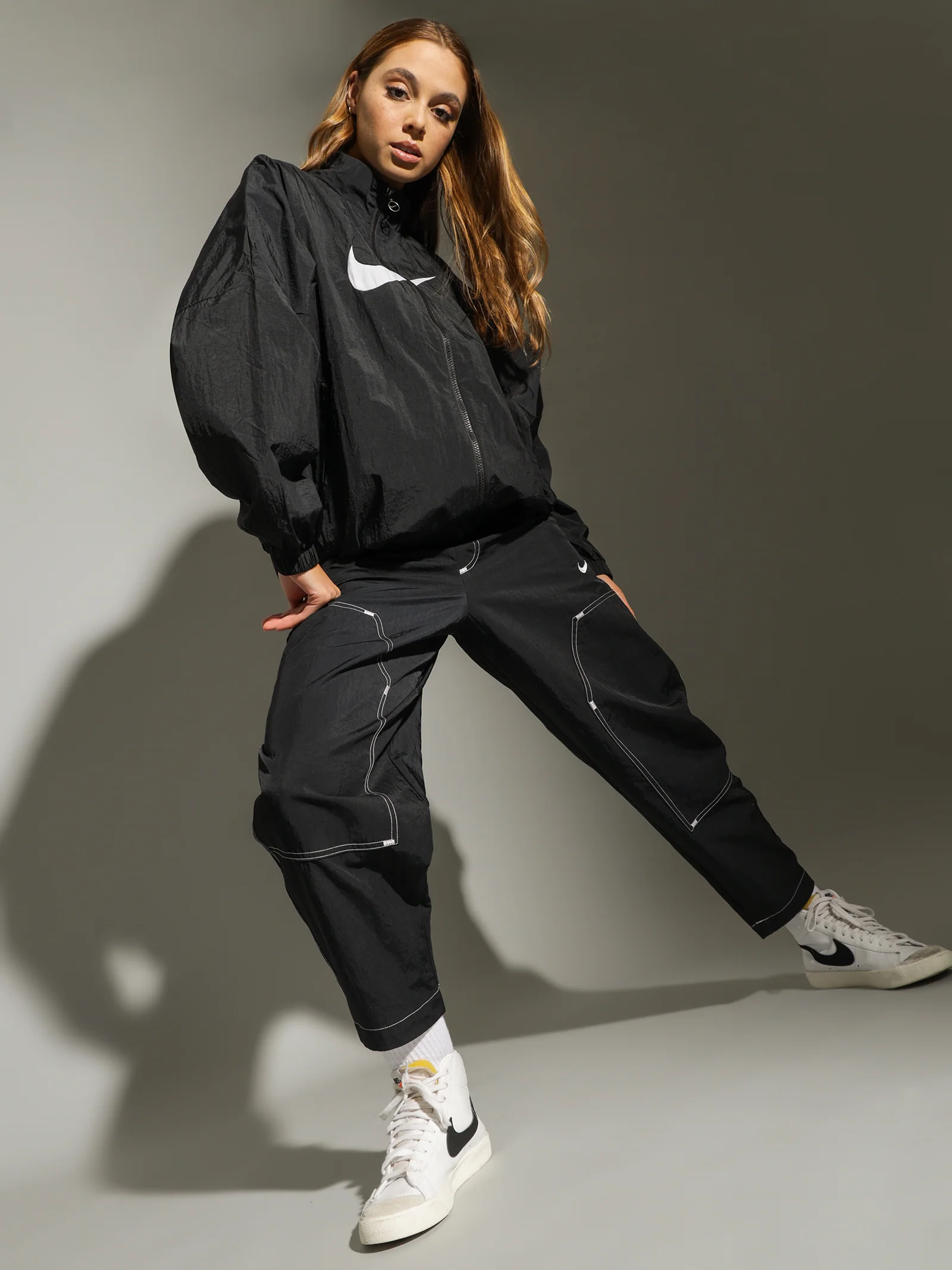 Sportswear Woven High Rise Pants