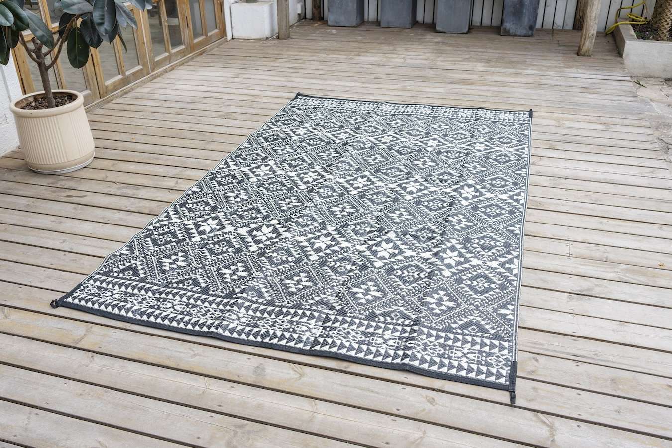 Feel Furniture - Vloerkleed voor buiten - 280x370cm - Zwartwit