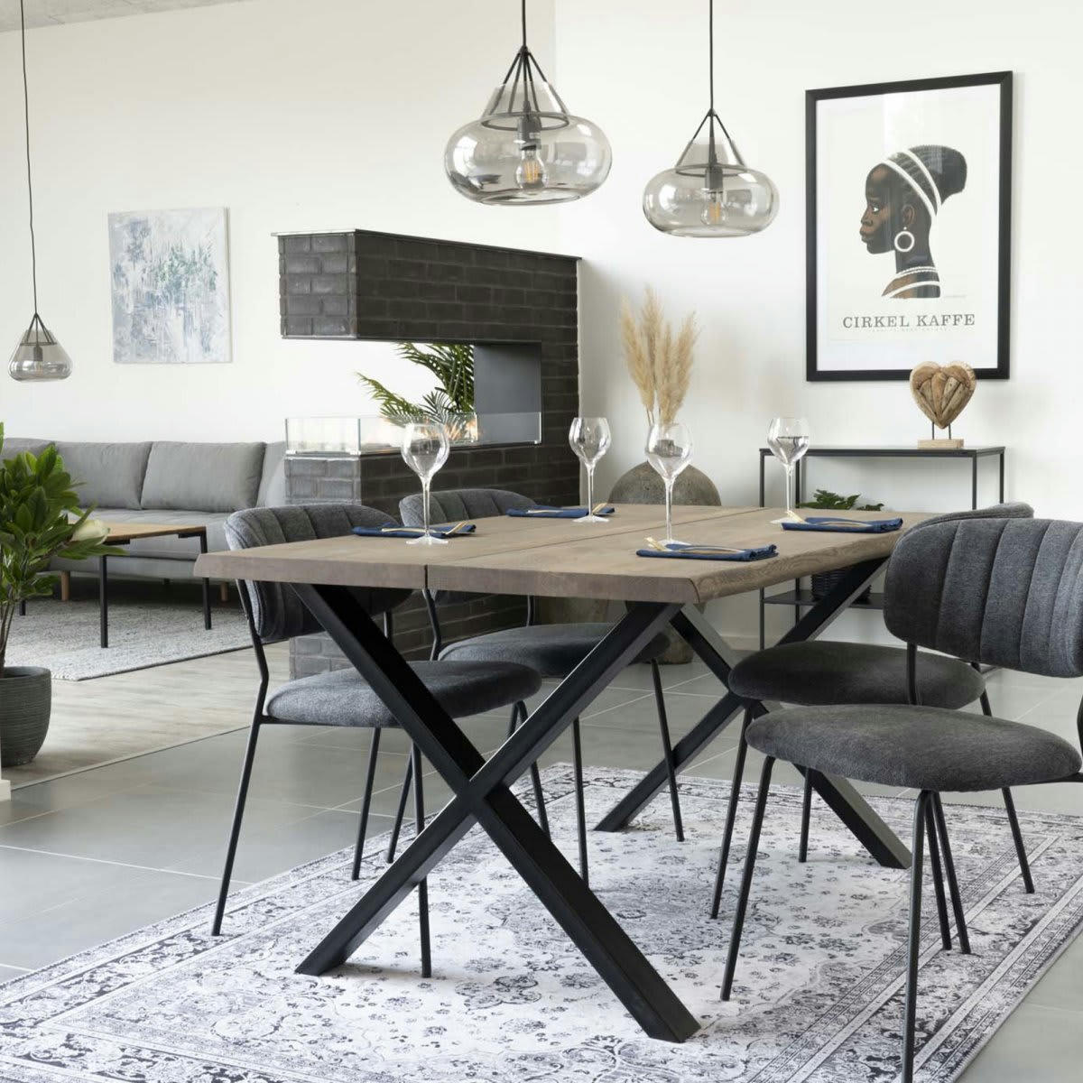 ZALIPA - Table à manger 4 personnes en bois et métal marron