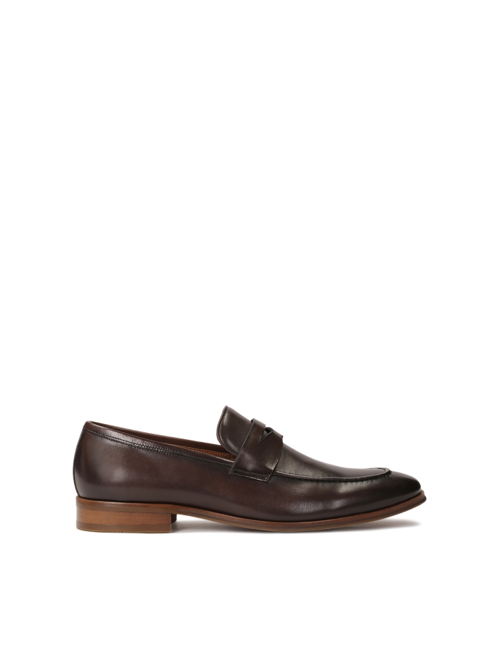 Business brown loafers with shaded upper