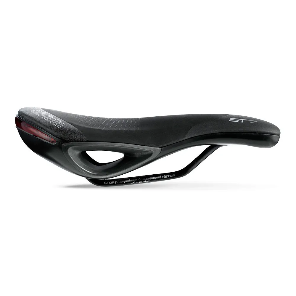 Selle Italia ST7 SuperFlow saddle