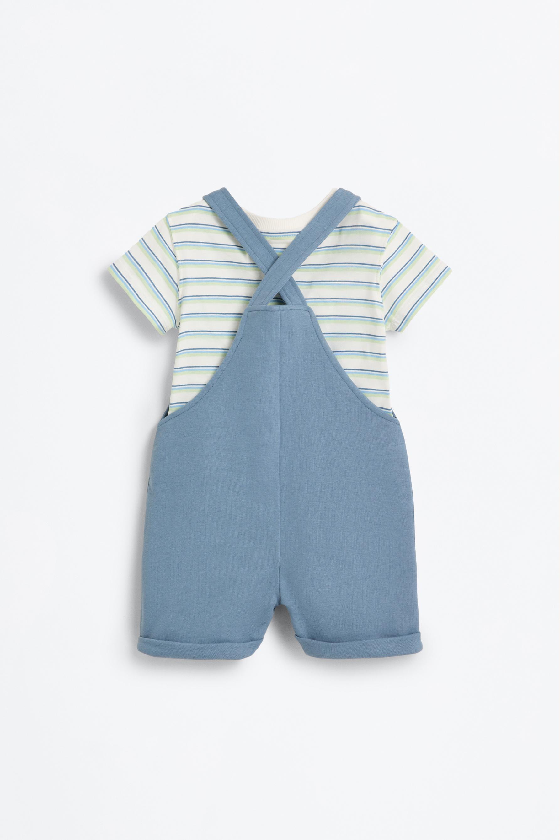Set peto felpa y camiseta